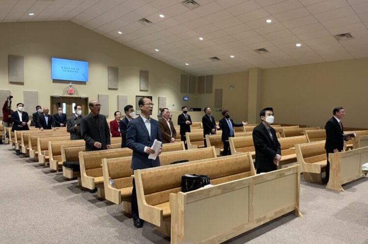 우크라이나의 평화를 기원하며 교협, 한인 교회에 기도 요청