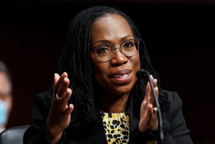 미국 최초 흑인 여성 대법관 지명…233년 '유리천장' 깨져