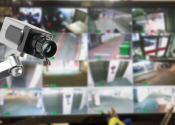'범죄 극성'에 CCTV 설치 의무화