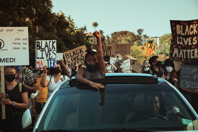 캘리포니아에서 열린 "흑인 생명도 소중하다" 시위 현장. 사진 / unsplash
