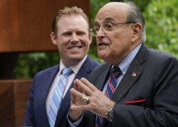 등 맞고 죽을 뻔했다 엄벌 요구하던 줄리아니, 무고죄 위기