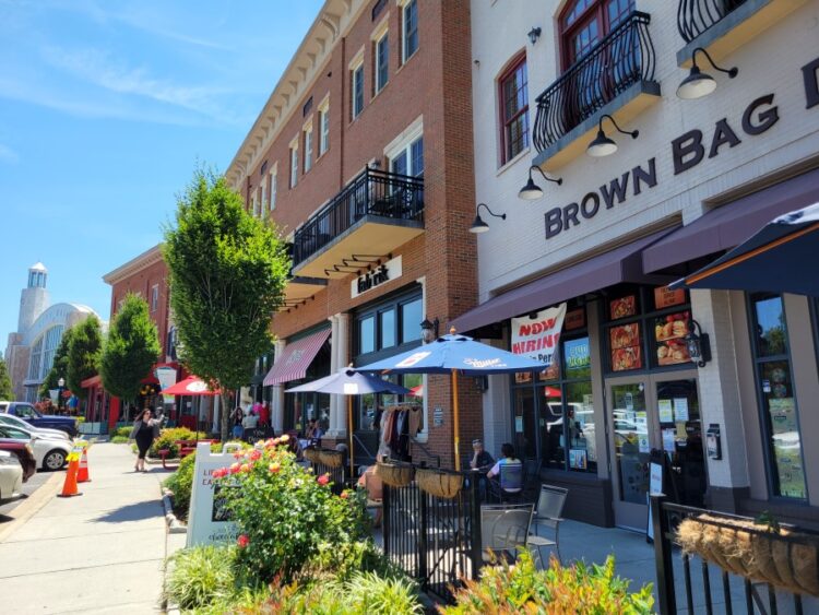 식당업주들, 식자재비 인건비에 상가 임대료 상승까지 '가중부담'