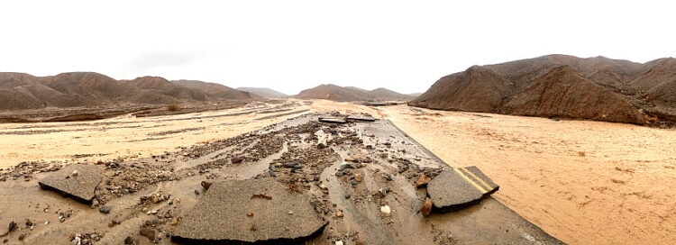 '가장 메마른 땅' 데스밸리에 돌발홍수…1천명 고립