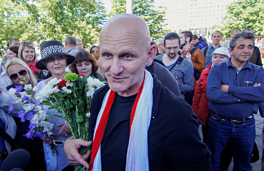 노벨평화상에 '우크라 침공' 푸틴 권위주의 맞선 인권운동가·단체 공동수상