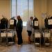 조지아주 콜럼버스에 있는 시민 서비스 센터에서 중간 선거를 위한 조기 투표가 진행되고 있다. 로이터 사진.