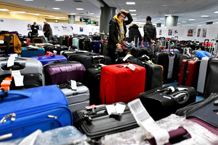 2022년 12월 폭설로 인해 캐나다 벤쿠버 국제공항 항공편이 취소되어 혼란을 빚었다. 사진/로이터