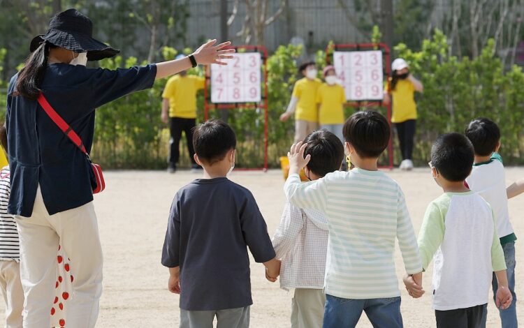 체험학습 중인 초등학생들. 연합뉴스.