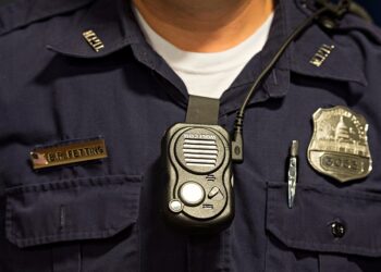 보디캠을 착용한 워싱턴DC 지역 경찰관