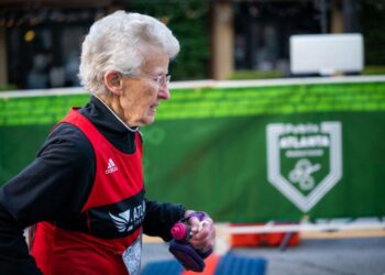 애틀랜타 5㎞ 마라톤 1시간내 완주한 98세 여성 화제