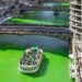 성 패트릭스 데이를 맞아 초록색으로 염색된 시카고강
[시카고 관광청 인스타그램 캡처.