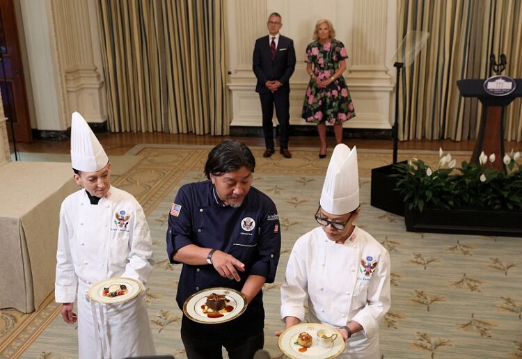 백악관 국빈만찬 메뉴는 된장 캐러멜·태극문양 등 한미 음식 '콜라보'