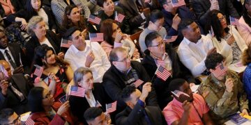 15년만에 업데이트되는 시민권 시험, 더 어려워진다
