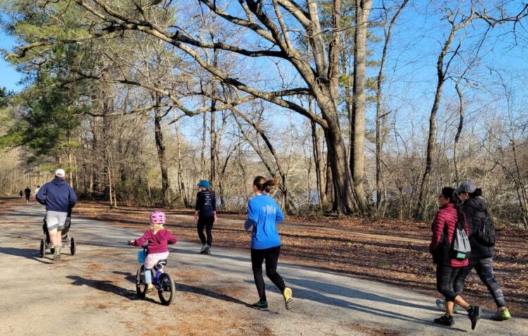 채터후치 강변의 대표적 하이킹 코스인 코크란 쇼어스 트레일. 중앙포토