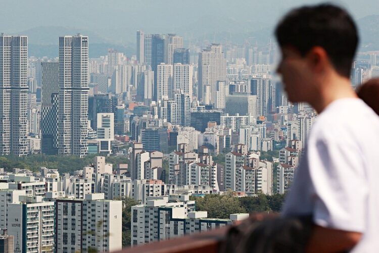 한·미 떠도는 이민 2세들… "양국서 모두 인종 문제 겪어"