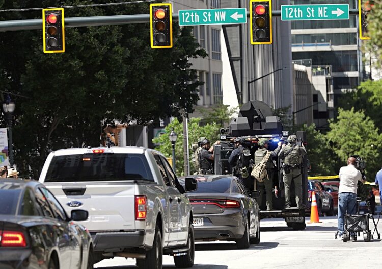 애틀랜타 미드타운서 무차별 총격... 5명 사상, 용의자는 도주 중