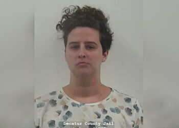 교사가 제자에게 600여개 문자 폭탄... 무슨 말 썼나 보니