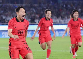 [속보] 한국 축구, 일본에 2-1 역전승...아시안게임 3연패