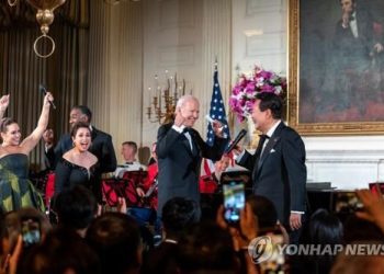 뉴욕타임스 올해 스타일리시 인물에 윤대통령·뉴진스 선정