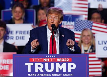 트럼프 "이민자가 미국 피 오염"…바이든 측 "히틀러 흉내" 비판