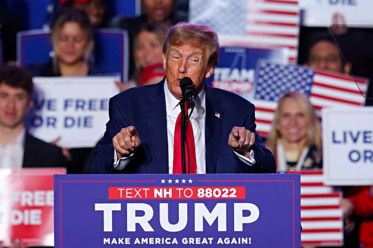 트럼프 "이민자가 미국 피 오염"…바이든 측 "히틀러 흉내" 비판