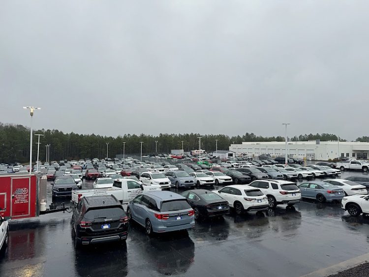 신차·중고차 가격 하락세... "올해가 새 차 구입 적기"