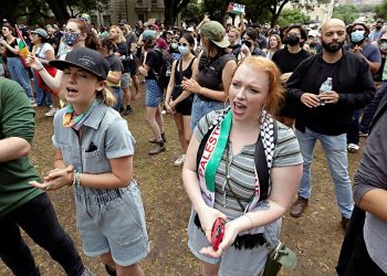 고등학생들도 '반전시위'… "Z세대 이스라엘 비판 커져"