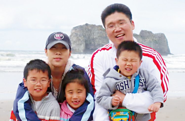 '베이비파우더 발암' 제소한 암 투병 한인, 2억6천만불 배상금 받는다