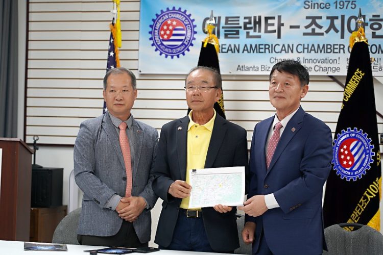 한인비즈니스대회 대형 빌보드, 프리웨이에 걸린다