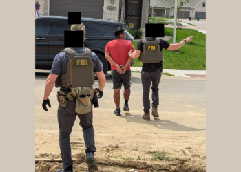 ICE, FBI 등이 연계해서 인디애나주에서 체포를 진행했다. [ICE 제공]