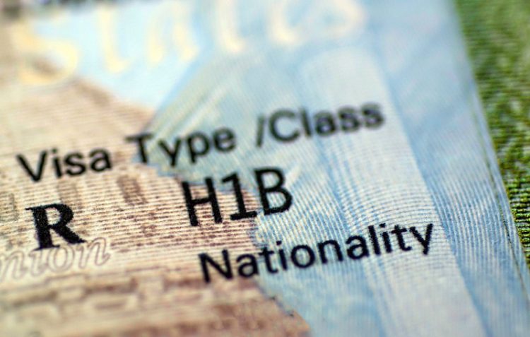 H1B 비자 스탬프. [셔터스톡]