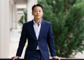 크리스 신 이스턴 글라스 앤 알루미늄 COO. 회사 제공