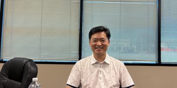 석호태(영어명 스캇 석) 아키프로 건설 대표가 본지 사무실을 방문했다.