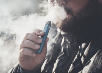삼성전자가 전자담배 배터리 폭발로 화상을 입은 조지아 남성에 거액의 배상금을 지급해야할 처지에 직면했다. [ShutterStock]