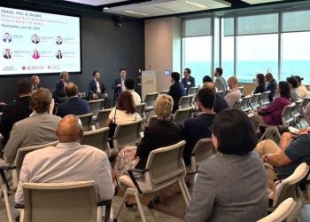 25일 애틀랜타 다운타운에서 한미동남부상공회의소가 세미나를 개최했다. 장채원 기자