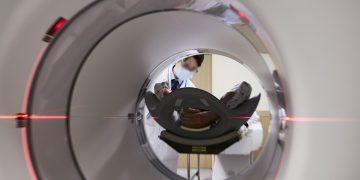 자기공명영상장치(MRI) 검사실 참고 사진. 중앙포토