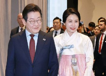 동포 만찬 간담회 입장하는 이재명 대통령 부부. [연합뉴스]