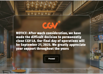 21일자로 영업을 중단한다는 CGV LA점 안내문. [웹사이트 캡처]