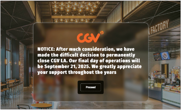 21일자로 영업을 중단한다는 CGV LA점 안내문. [웹사이트 캡처]