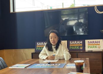 4일 사라 박 둘루스 시의원 후보가 기자회견을 열어 선거운동 계획을 설명하고 있다. 장채원 기자