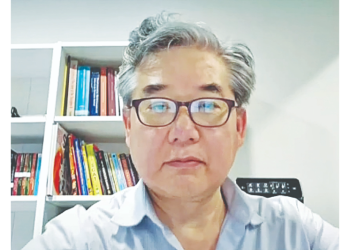 한인 최초의 연방 이민법원 판사 출신 데이빗 김.  [유튜브 캡처]