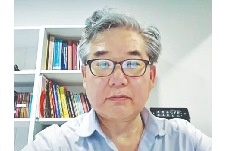 한인 최초의 연방 이민법원 판사 출신 데이빗 김.  [유튜브 캡처]