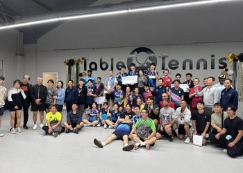 지난  20일 7주년 기념 대회 후 입상자들과 대회 참가 선수들이 기념사진을 찍었다.