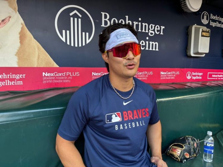 5일 김하성 선수가 경기 전 인터뷰를 하고 있다. 장채원 기자.