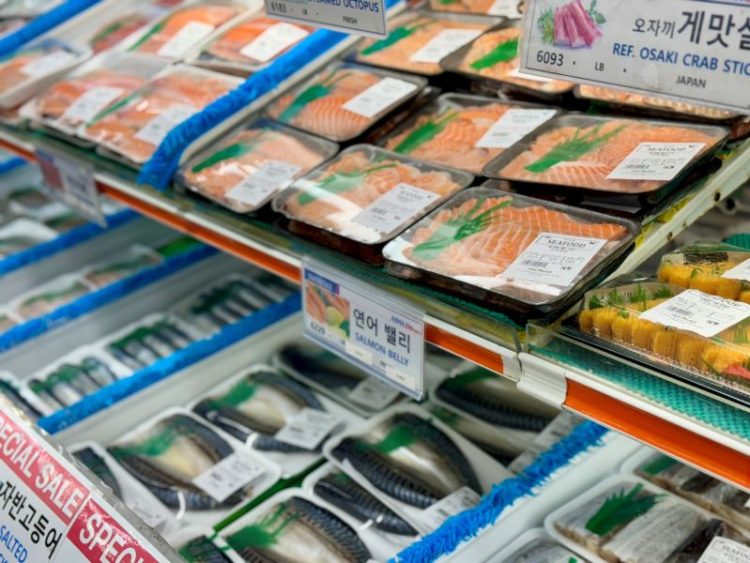 스와니 아씨마켓의 해산물 코너. 윤지아 기자.