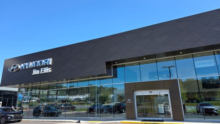 짐 엘리스 챔블리점 매장 전경