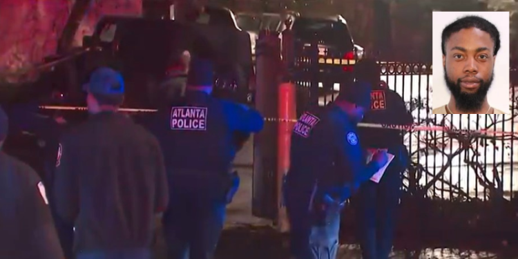 애틀랜타 경찰이 사건이 발생한 아파트를 조사하고 있는 모습. [ANF 보도영상 캡처]