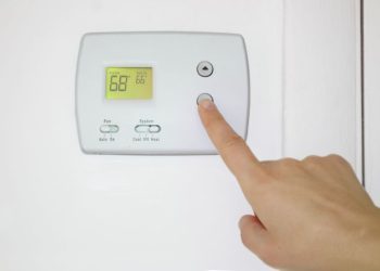 전기회사 조지아 파워는 난방비 절약을 위해 실내 온도를 화씨 68도(섭씨 약 20도)로 유지할 것을 권장한다. [출처 셔터스톡]