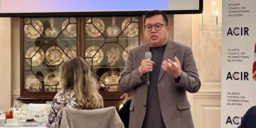 전인범 군사안보 전문가가 23일 애틀랜타에서 한미동맹을 주제로 강연하고 있다. 윤지아 기자.