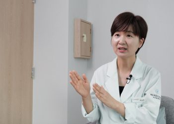 지난달 29일 박윤정 마인드 카페 심리케어센터 분당점 대표원장이 중앙일보 VOICE팀과 인터뷰하고 있다.