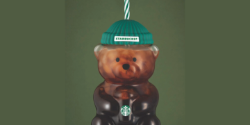 스타벅스 2025 할러데이 한정판 베어리스타 머그.